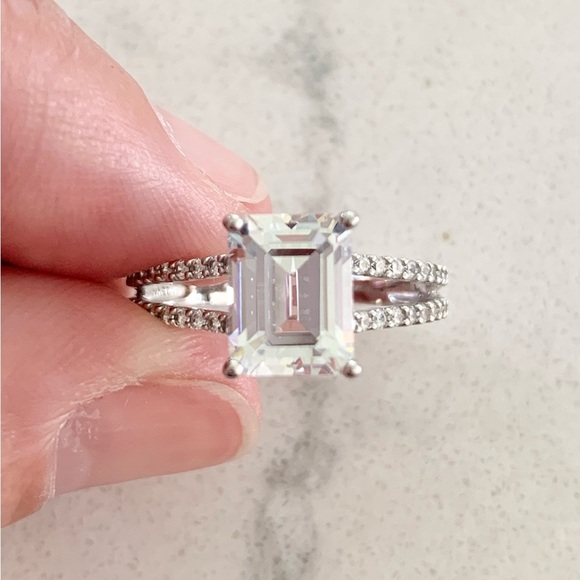 Swarovski Touchstone Crystal Emerald Cut Ring - Picture 4 of 8